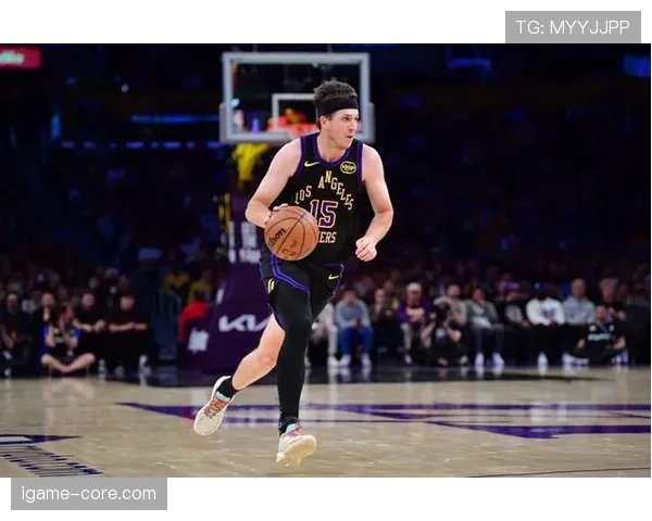 奥斯汀·里夫斯突破提升湖人关键时刻得分效率明显